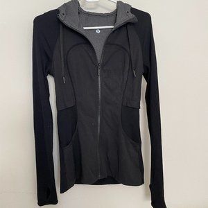 Lululemon DANCE STUDIO JACKET, size 4, black/gray